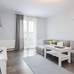 Dworcowa By Renters Колобжег